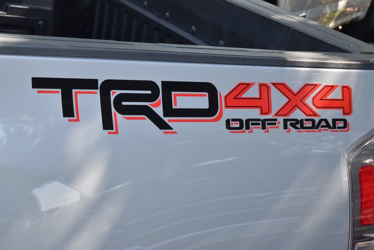 Used 2020 Toyota Tacoma TRD Off-Road AWD/4WD image 39