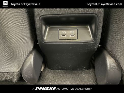 Used 2024 Toyota Corolla LE image 37