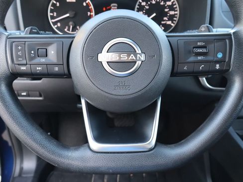 Used 2024 Nissan Rogue SV AWD/4WD image 11