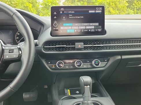 Used 2025 Honda HR-V EX-L image 29