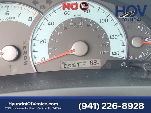 Used 2010 Toyota Camry SE FWD image 29