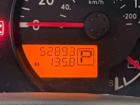 Used 2017 Nissan Frontier SV image 5