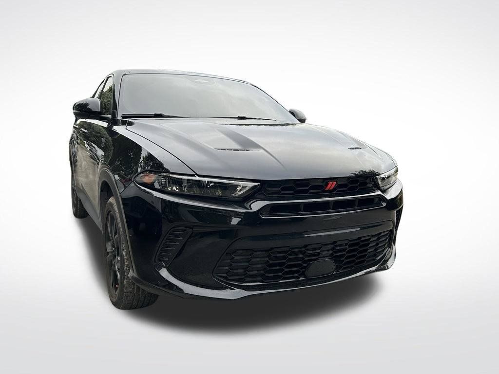 Used 2024 Dodge Hornet GT w/ GT Blacktop Package AWD/4WD image 2