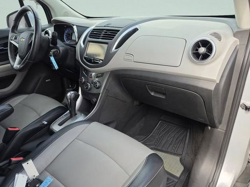 Used 2016 Chevrolet Trax LTZ FWD image 14