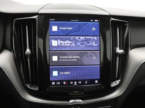 Used 2025 Volvo XC60 B5 Core AWD/4WD image 25