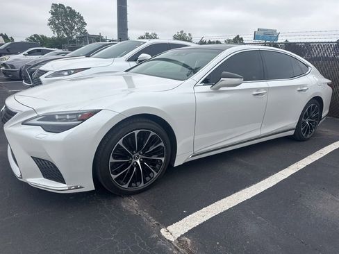 Used 2022 Lexus LS 500 w/ Luxury Package RWD image 10
