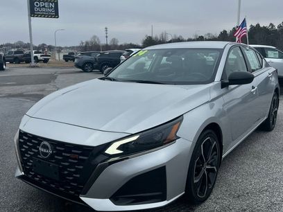 Used 2024 Nissan Altima 2.5 SR
