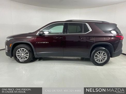 Used 2022 Chevrolet Traverse LT FWD image 8