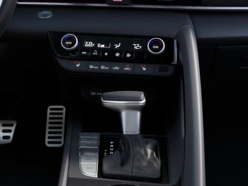 New 2026 Hyundai Elantra SEL Sport Premium FWD image 16