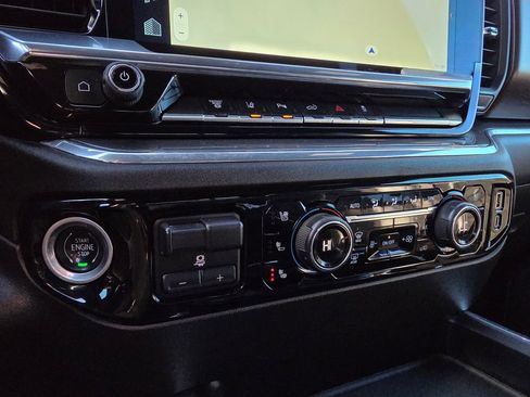 Used 2024 Chevrolet Silverado 3500 High Country w/ High Country Premium Package image 16