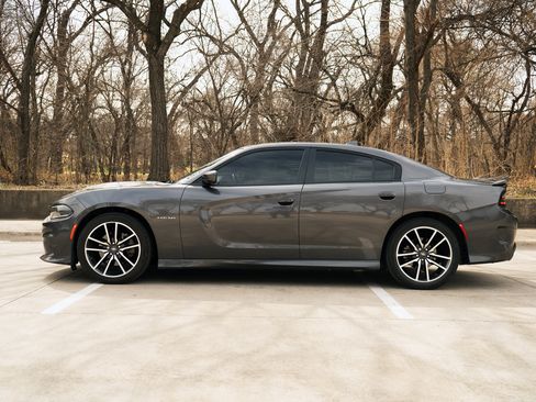 Used 2022 Dodge Charger R/T w/ Plus Group image 6