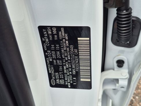 New 2026 Hyundai Elantra SEL Sport FWD image 30