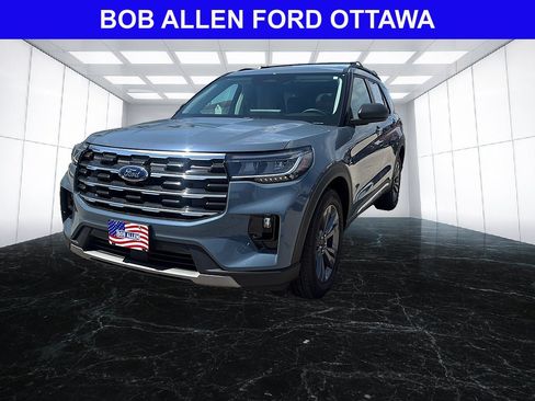 Used 2025 Ford Explorer Active w/ Active Comfort Package AWD/4WD image 1