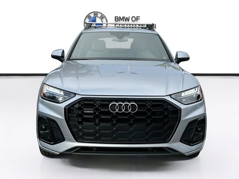 Used 2025 Audi Q5 2.0T Premium w/ Convenience Plus Package image 2
