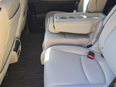 Used 2025 Honda Odyssey Touring image 10