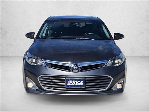 Used 2014 Toyota Avalon Limited w/ Technology Package image 2