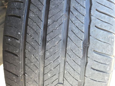 Used 2021 Toyota RAV4 XLE Premium image 12