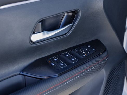 New 2026 Nissan Kicks SR image 14