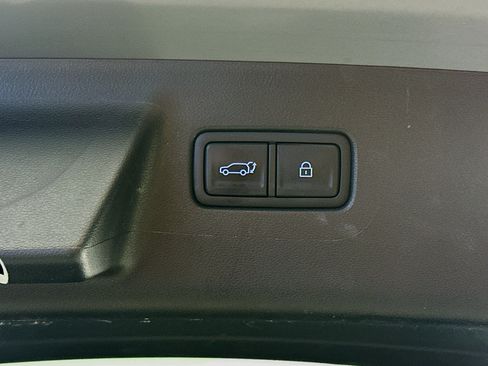 Used 2025 Hyundai Santa Fe SEL FWD image 29
