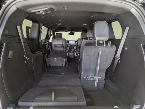 New 2026 Chrysler Pacifica Select image 28
