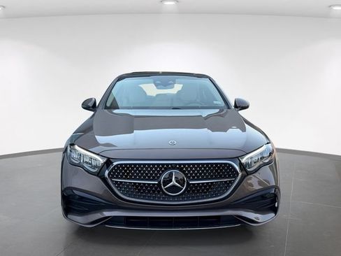 New 2026 Mercedes-Benz E 350 4MATIC Sedan image 3