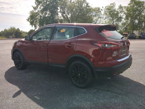 Certified 2022 Nissan Rogue Sport S image 6