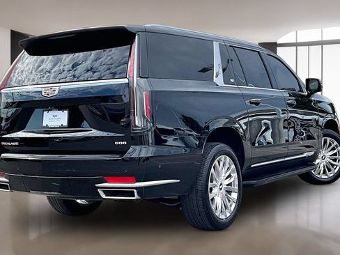 Used 2023 Cadillac Escalade ESV Premium Luxury AWD/4WD image 2