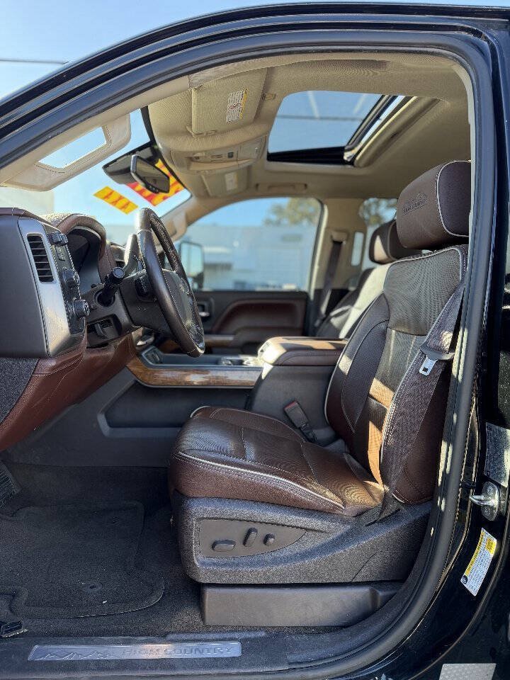 Used 2016 Chevrolet Silverado 3500 High Country w/ Duramax Plus Package AWD/4WD image 15
