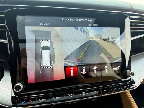 Used 2023 Jeep Grand Wagoneer Series III image 20