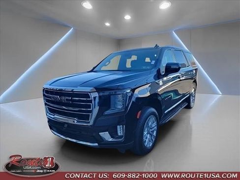 Used 2024 GMC Yukon SLT image 2
