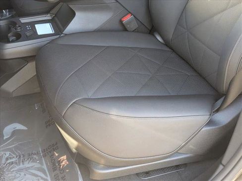 New 2026 BMW iX xDrive45 image 4