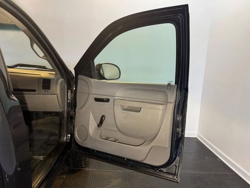 Used 2012 Chevrolet Silverado 1500 W/T image 17