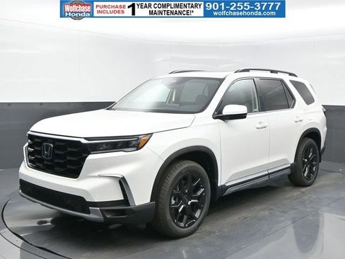 New 2025 Honda Pilot Touring image 1