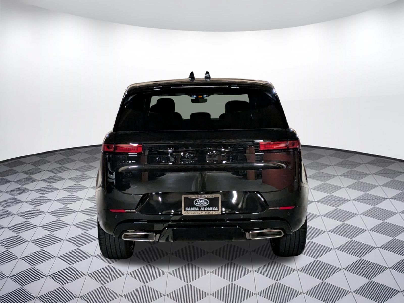New 2026 Land Rover Range Rover Sport Dynamic SE AWD/4WD image 4