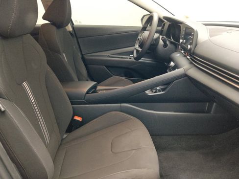 Used 2023 Hyundai Elantra Blue FWD image 21