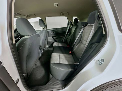 New 2026 Nissan Rogue SV w/ Cold Weather Package AWD/4WD image 31