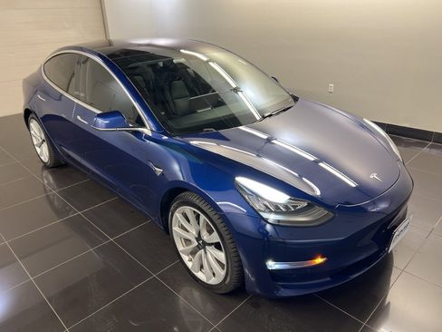 Used 2018 Tesla Model 3 Long Range image 1