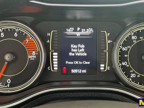 Used 2021 Jeep Cherokee Latitude Lux FWD image 34
