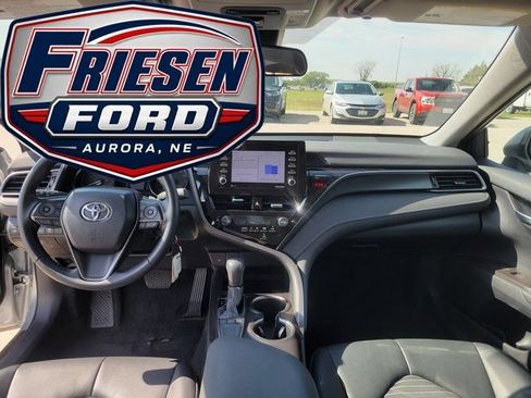 Used 2024 Toyota Camry SE FWD image 17