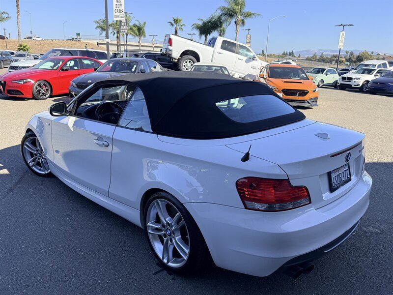 Used 2011 BMW 135i Convertible RWD image 5