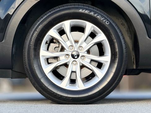 Used 2020 Kia Telluride LX image 17