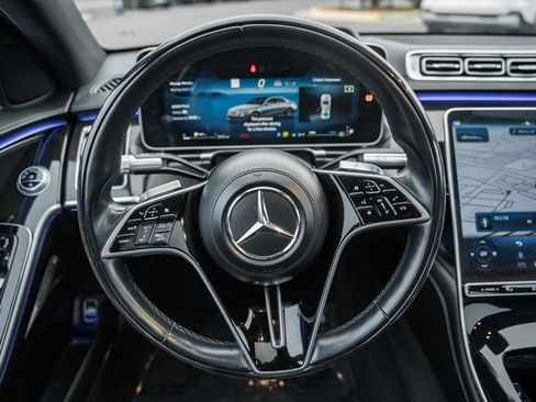 Used 2022 Mercedes-Benz S 580 4MATIC Sedan w/ 3D Technology Package image 26