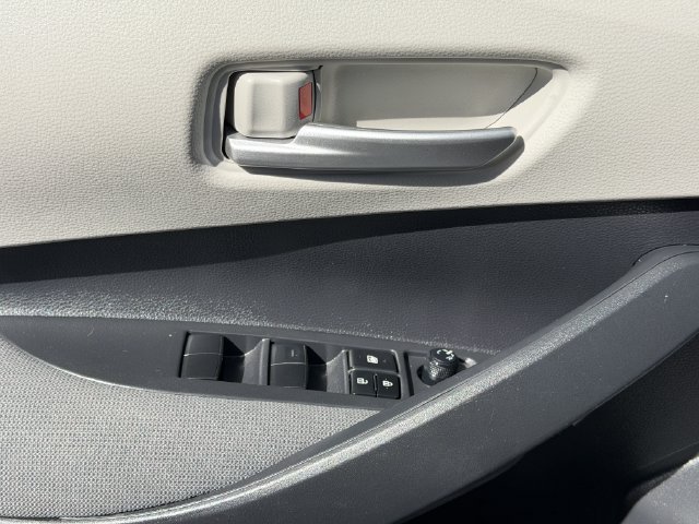 Used 2020 Toyota Corolla L FWD image 20