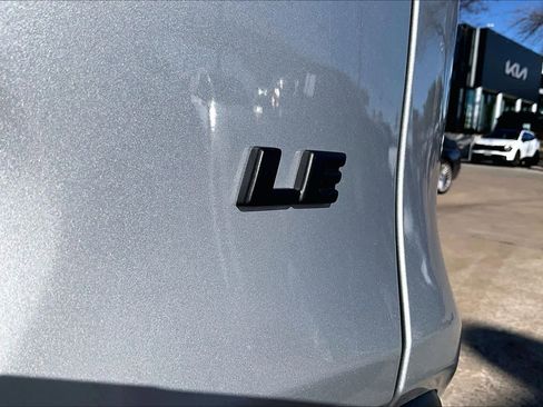 Used 2024 Toyota RAV4 LE image 10