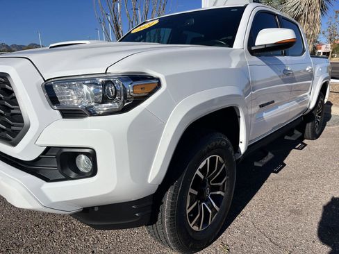 Used 2021 Toyota Tacoma TRD Sport image 10