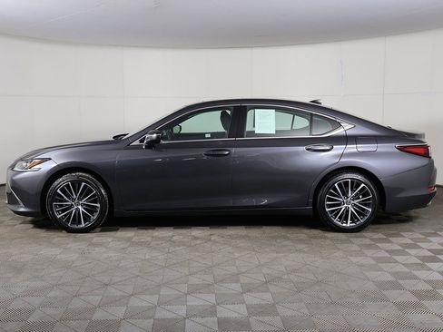 Used 2025 Lexus ES 350 w/ Premium Package image 18