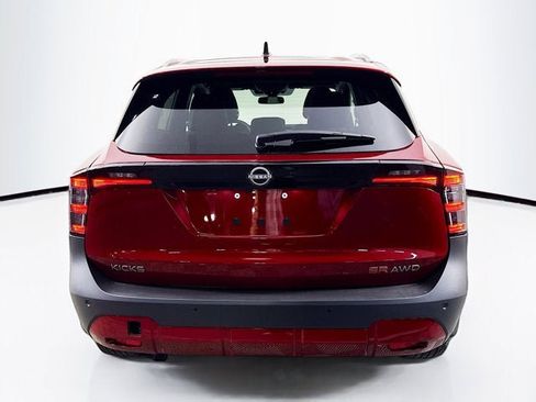 New 2026 Nissan Kicks SR w/ SR Premium Package image 6