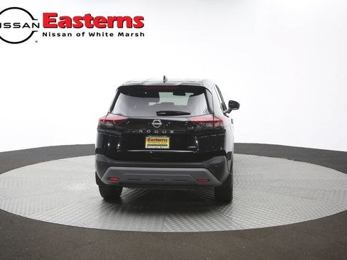 Used 2023 Nissan Rogue S AWD/4WD image 32