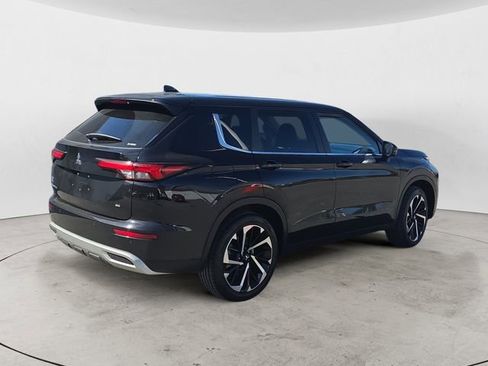 Used 2024 Mitsubishi Outlander SE Black Edition AWD/4WD image 5
