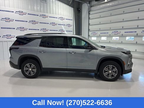 Used 2026 Chevrolet Traverse LT image 6